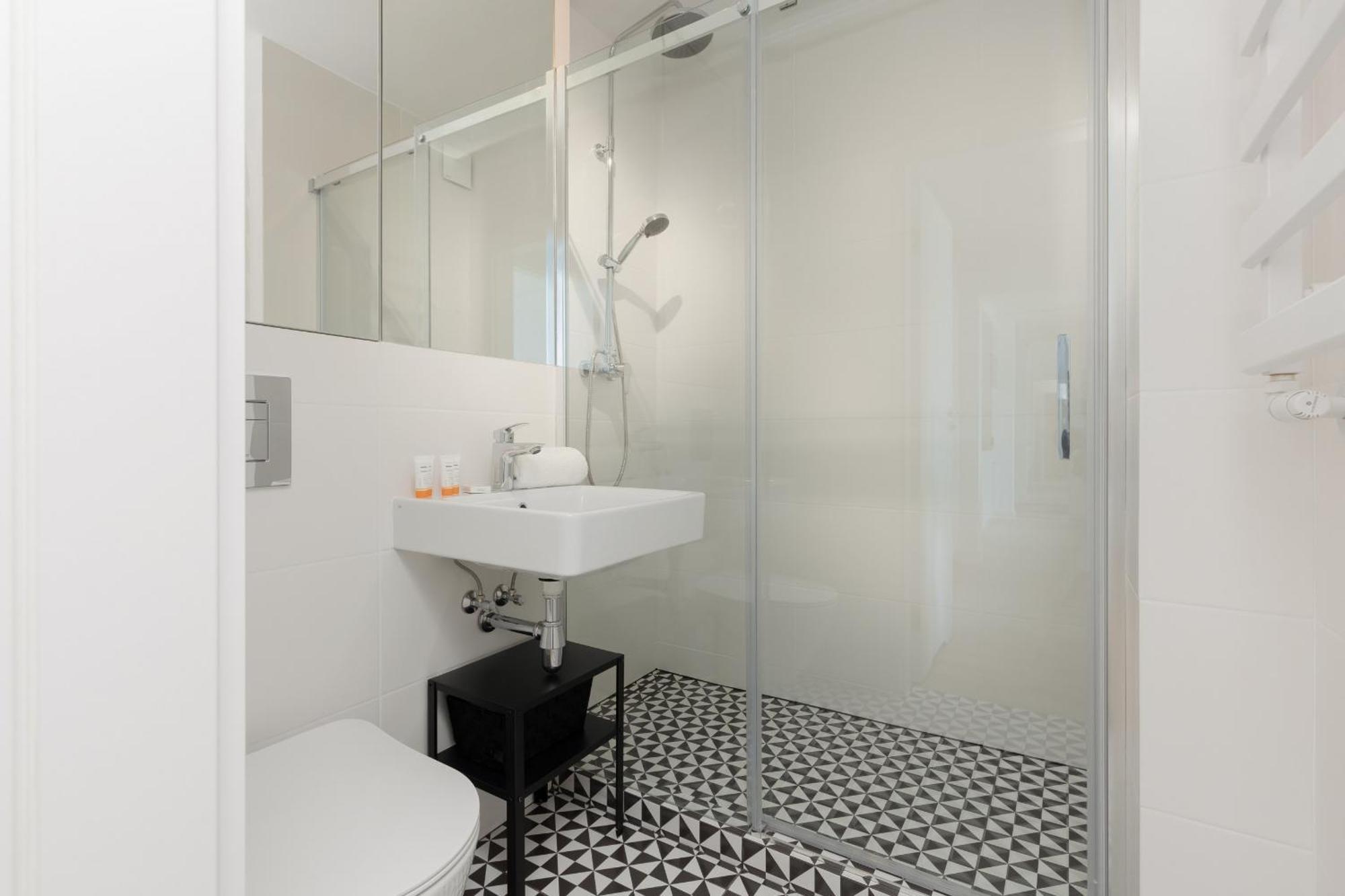 Elegant & Cozy Panska By Renters Warschau